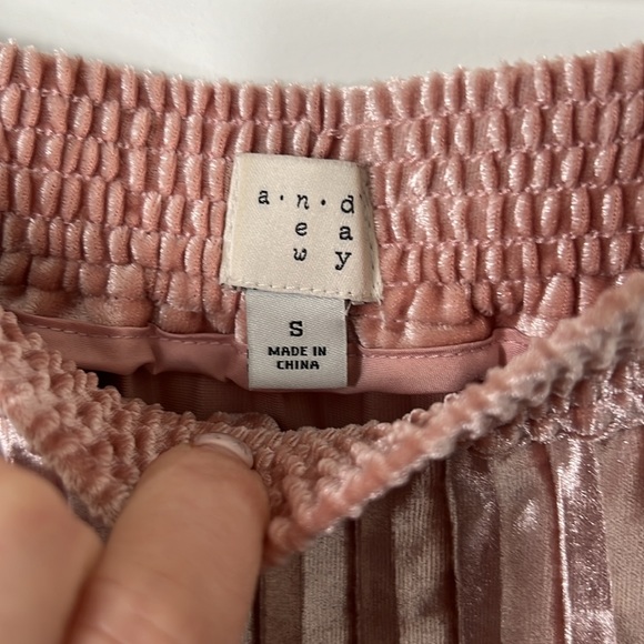 A New Day Pink Velvet MIDI Skirt - Picture 3 of 3